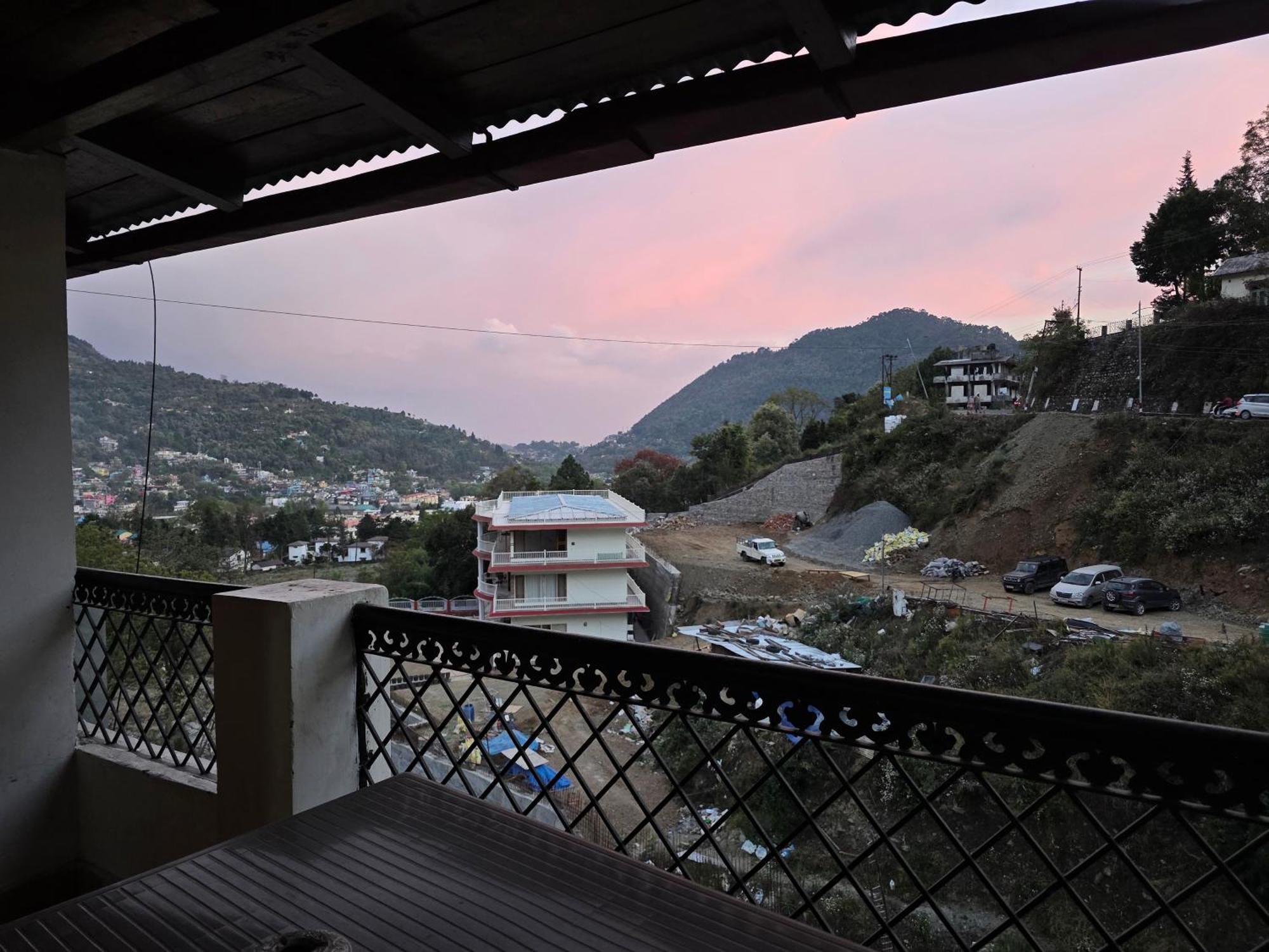 Sher E Punjab Hotel Bhīm Tāl Esterno foto